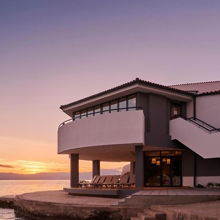 Aminess Style Glamping Villas & Holiday Homes Atea Njivice Exteriör bild The Museum of the Mediterranean