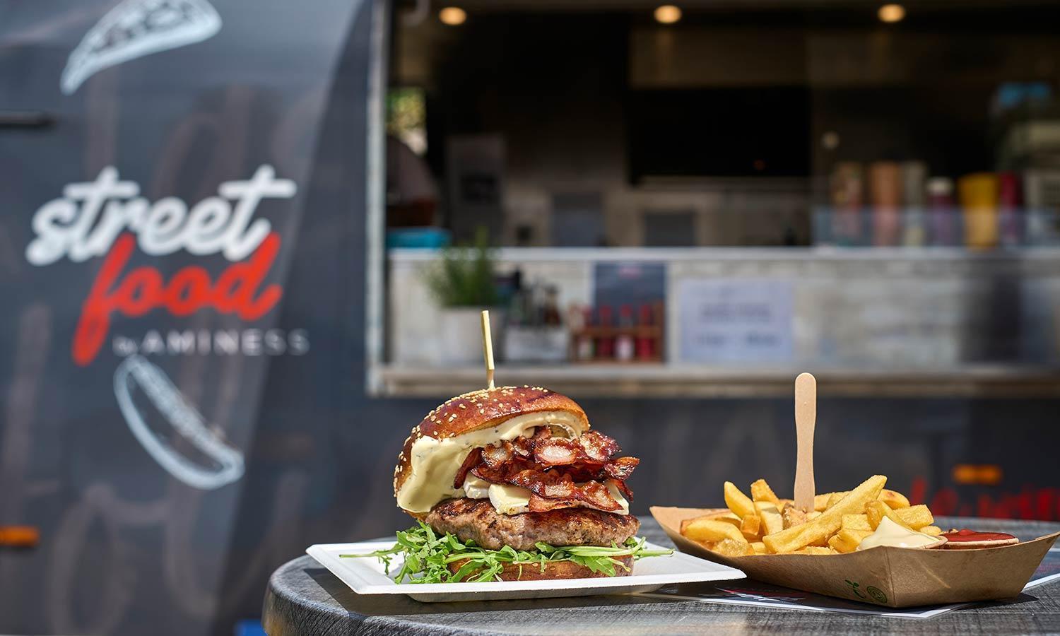 Aminess Style Glamping Villas & Holiday Homes Atea Njivice Exteriör bild Street food in Madrid